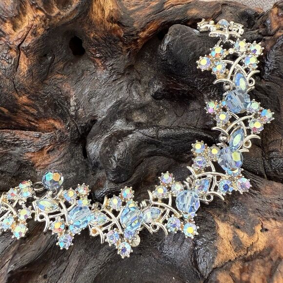 Vintage Coro 3 PC Set Demi-Parure Blue AB Auroa Borealis Dangle Bead Silver Tone - Picture 5 of 16